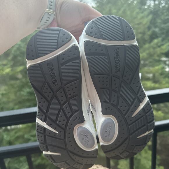 VIONIC Mary Jane Slip On Sneakers White Women’s SIZE 8.5 Comfort 1st Ray tech - Picture 15 of 16